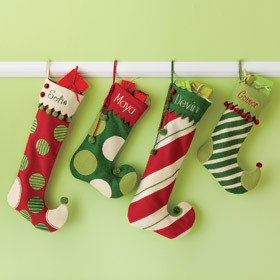 christmas-stocking-hanging-ideas-rental-home